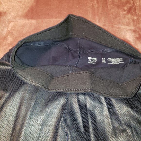 Navy blue faux snake skin Nygard slims leggings - Picture 4 of 4